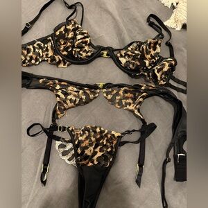 Victorias Secret 32C XS